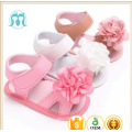 2017 neue ankunft Outdoor sommer Rosa infant fuß tragen breathable baby mädchen schuhe sandalen weiß kinder blume schuhe